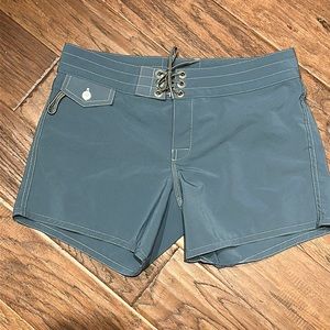 Birdwell Beach Britches sz 6